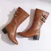 Botas de cuero de otoño e invierno para mujer talla grande, de media pantorrilla, con punta cuadrada, tacón alto, suela de goma blanda, ligeras, cremallera lateral, versátiles, botas Martin transfronterizas