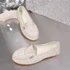 Novos Sapatos Femininos Primavera e Verão, Mocassins Planos Casuais, Sapatos Rasos de Bico Redondo, Sapatos Femininos de Tamanho Grande, Sapatos Femininos Pretos para Venda por Atacado Transfronteiriça