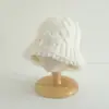 Sombrero de Pescador Tejido de Encaje con Lazo de Perlas para Niñas Coreanas, Sombrero Cálido de Lana para Bebé Niña Otoño e Invierno