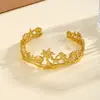 Pulseira de esmalte floral oca de borda larga dourada estilo europeu e americano, bracelete decorativo vintage de alta qualidade, joias banhadas a ouro