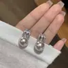 Pendientes de perla de circón de aguja de plata estilo francés, lujo ligero, alta gama, modernos, sencillos, delicados, versátiles, pendientes elegantes para mujer