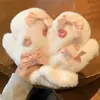 Guantes de felpa lindos de invierno para estudiantes femeninas, forro polar, engrosados, combinan con todo, con dedos peludos, tipo halter, a prueba de viento y frío para ciclismo