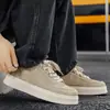 Zapatos de Hombre 2026 Otoño Nuevos Casuales de Caña Baja Suela Gruesa de Cuero Versátiles Resistentes al Desgaste Antideslizantes Impermeables Zapatillas Deportivas
