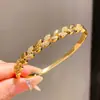 Pulseira com Fivela de Encaixe em Forma de Cobra Banhada a Ouro Real 18K Moda Retrô Pulseira Elegante Luxo Acessível Joias de Alta Qualidade para Mulheres