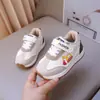 Moda para Niños 2026 Otoño Nuevo Diseño de Tenis de Bloques de Color Modernos, Zapatos Versátiles Diarios para Bebés Niñas Estilo Forrest Gump