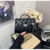 Bolso de Mano de Gama Alta para Mujer 2026 Nueva Moda Patrón de Cuadrícula de Diamantes Cadena Bolso de Hombro Único Cruzado Nicho Lujo Ligero Bolso Cuadrado Pequeño