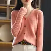 Moda Primavera 2026 para Mujer Cuello en V Holgado Versátil Canalé Lana 100% Chaqueta Simple Color Sólido Adelgazante Cárdigan de Punto