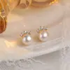 Brincos de Tarraxa Flor Vazada Estilo Novo para Mulheres, Brincos Espirais de Nicho de Alta Qualidade, Brincos Versáteis de Flor Pequena Elegantes