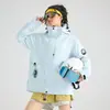 Chaqueta Tres en Uno a Prueba de Viento e Impermeable para Otoño e Invierno con Forro de Plumas Desmontable, Ropa de Montañismo con Logo Personalizado