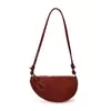 Bolso de ante retro bajo el brazo, un diseño nuevo y elegante de nicho para otoño/invierno, versátil para el trabajo diario, y se puede llevar cruzado o como bolso de sillín