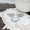 Nuevo Anillo Abierto de Flor de Cuatro Hojas con Diamante Rosa de Zirconio Esmaltado de Trébol de Cuatro Hojas Super Brillante Flor de Lujo Ligero Anillo para Dedo Índice para Mujeres