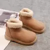 Botas de nieve para niños de 3 a 6 años, nuevo estilo de invierno, botines cortos cálidos forrados de forro polar para niñas, zapatos de algodón engrosado antideslizantes de suela blanda para bebé