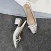 Sandálias Baotou para mulheres, calçados de verão para atividades ao ar livre, sapatos femininos elegantes estilo francês para a primavera de 2026, sapatilhas sem salto com laço nas costas, calçados de alta qualidade para atividades ao ar livre