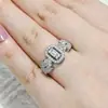 Diseño de Moda Popular en Europa y América Anillo Brillante de Zirconia para Mujer Regalo Personalizado de Alto Valor R030