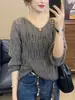 Roupa super bonita suéter de tricô oco com decote em V feminino 2026 Outono Inverno Novo estilo coreano preguiçoso solto emagrecedor suéter moderno