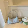 Bolso de Hombro Grande de Tela tipo Mezclilla Sintética, Relajado y Elegante, con Gran Capacidad, que se Puede Usar Cruzado, con un Ambiente Maduro y Elegante, Perfecto para Salidas Diarias y Versátil como Bolso de Hombro