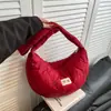 Bolsa de Roupas de Algodão de Grande Capacidade Transfronteiriça para Mulheres Outono e Inverno 2025 Nova Casual Nicho Ombro Único Transversal Bolsa de Dumpling para o Dia a Dia