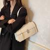 Diseño de Nicho Estilo Retro de Alta Gama Versátil Celebridad de Internet Popular Portátil Bolso Cruzado de Cuero de Cera de Abeja con Cierre Bolso Baguette para Debajo del Brazo