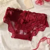 Calcinha feminina vermelha, cintura baixa, estilo francês, renda de luxo leve, fundo 100% algodão, adequada para casamentos e celebrações, fio dental fino