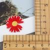 2026 Nueva etiqueta bordada para computadora Insignia pequeña de margarita Parche de tela bordado mixto de girasol Parche accesorio para sombrero