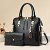 Bolsa Popular Femenina Transfronteriza, Bolso de Cocodrilo a la Moda para Suegra, Nuevo Colgante de Borlas, Bolso Cruzado Portátil, Dropshipping