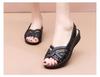 Sandalias de una sola tira para mujer de mediana edad de verano, zapatos suaves para madre, suegra, enfermera, sandalias de cuña de plástico transpirables.