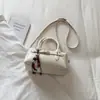 Bolso de Mano Tipo Almohada de Moda Casual 2026 Principios de Otoño Nuevo Gran Capacidad Boston para Viajes Diarios Hombro Cruzado