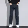 Enbu Nueva Temporada Otoño e Invierno Hombres Pierna Recta Casual Ajuste Delgado Moda Marca Forro Polar Grueso Jeans Venta al por Mayor