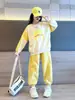 Traje de Sudadera para Niñas Otoño 2025 Nueva Ropa Deportiva Moderna Ropa para Niños Otoño e Invierno Conjunto de Terciopelo de Dos Piezas para Niños Grandes