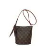 Bolso pequeño popular de patrón vintage para mujer de este año, nuevo bolso de hombro cruzado de moda para el verano de 2026, bolso cubo informal estilo coreano