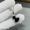 Collar de Calabaza de Gama Alta Chapado en Oro Rosa de 18 Quilates con Colgante de Ágata Roja Natural y Nácar Blanco, Doble Calabaza Incrustada con Diamantes