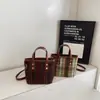 Bolsa Cesta Xadrez de Lã Atacado Grande Capacidade 2025 Nova Casual Retro Tendência Bolsa Tote Balde Transversal para Mulheres
