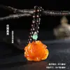 Yiwu joias atacado estilo étnico imitação cera de abelha pingente gota d'água colar corrente longa para suéter contas de madeira nuclear pingente âmbar artificial feminino