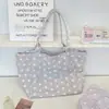 68176 Bolso tote estilo coreano fresco y dulce con bordado de letras y estampado de estrellas, bolso de lona para uso casual diario, gran capacidad, bolso de hombro