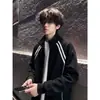 Jaqueta masculina retrô americana listrada com gola alta, tendência de outono, estilosa, de corte solto, casual, versátil e de alta qualidade, para casais