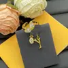 Anel de Flor Europeu e Americano Transfronteiriço 2025 Novo Estilo Lv Combinando Marca Famosa Cravejado com Diamantes para Mulheres, Anel de Luxo de Alta Qualidade Atacado