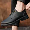 Zapatos de Trabajo de Cuero de Verano Casuales de Cocina para Hombre Impermeables Antideslizantes Resistentes al Aceite Zapatos de Chef Zapatos Martin de Trabajo de Protección Laboral