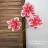 Magnolia de 3 Cabezas Flores Artificiales de Boda Soporte de Piso Arreglo Floral Decoración de Techo de Salón de Bodas Arte Floral Flores Falsas Decoración del Hogar Flores Falsas