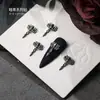 Serie Oscura Retro Aleación Pedrería Accesorios para Uñas Corazón Cruz Araña Estilo Punk Decoraciones para Uñas Venta al por Mayor