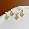 Corea del Sur Cristal de Diamante Gradiente de Diamante Contraste Lujo Ligero Nicho Moda Elegante Gama Alta Aretes para Mujer