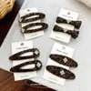Grampo de Cabelo Clip BB com Estampa de Leopardo Cor de Café Flor de Íris Dourada Coreana Acessório de Cabelo Fashion de Alta Qualidade Franja Lateral