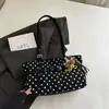 Nova bolsa feminina transfronteiriça 2026, bolsa de ombro poá, bolsa de ombro simples e fresca, bolsa tote de grande capacidade para o dia a dia, moderna