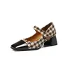 Novos sapatos femininos britânicos estilo Chanel combinação de cores linho bico quadrado salto grosso salto médio Mary Jane camada única 32-48 sapatos de comércio exterior