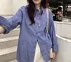 Camisa azul a rayas disponible, nuevo estilo principios de otoño 2026 para mujer, estilo retro preppy, camisa casual de algodón de manga larga