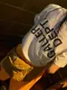 Camiseta Básica de Manga Corta con Cuello Redondo y Logotipo Slogan Invertido de Letra Flip de Gallery Dept