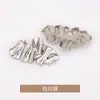 Broche Metálico Plissado Irregularmente com Strass, Fecho de Corsage Vintage Moderno, Acessório de Roupa, Alfinete Anti-Exposição