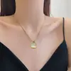 [Acero de titanio para todo el cuerpo] Piedra de ópalo cuadrada estilo simple cadena de clavícula de oro real para mujer accesorios de celebridad de Internet
