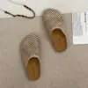 Sandalias de Exterior para Mujer con Pedrería Retro, Suela Gruesa, Punta Cerrada, Slip-On, Novedad Verano 2026, Pantuflas Holgadas Caladas