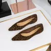 3683-15 Moda Coreana Sencillo Comodín Lisos Zapatos de Mujer Cuña Cómoda Gamuza Puntiagudos Bajos Poco Profundos Zapatos de Una Sola Pieza
