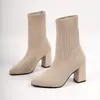 Temperamento bico fino novo produto novo produto botas meia salto fino feminino outono e inverno emagrecedor versátil salto alto botas curtas estilo novo de ano novo adulto